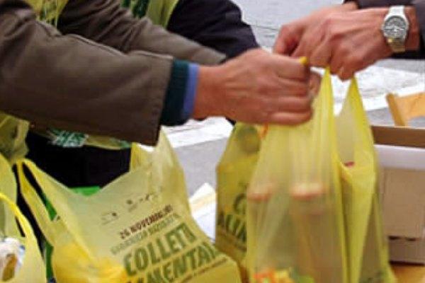 Un aiuto per chi è meno fortunato: torna la Giornata della Colletta Alimentare