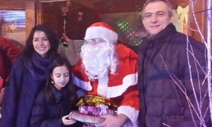 A Borgomanero Babbo Natale ha premiato la letterina più bella