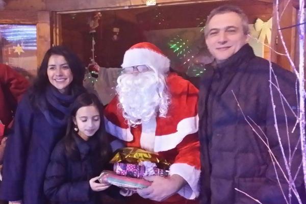 A Borgomanero Babbo Natale ha premiato la letterina più bella
