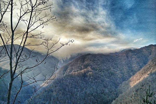 Ancora una notte di fuoco in Valsessera