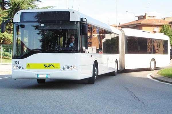 Autobus gratuito contro lo smog