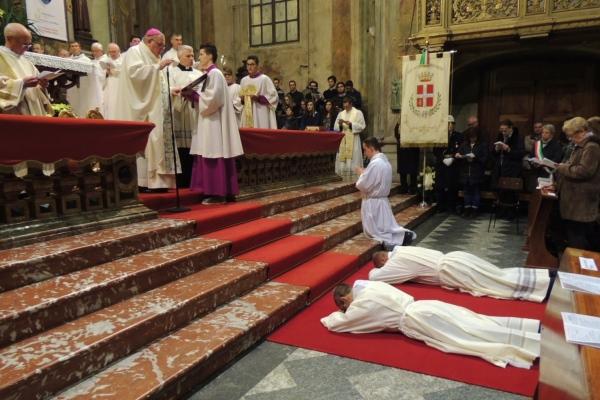Dalla società civile al diaconato: due nuove ordinazioni a Borgomanero