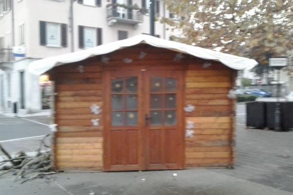 Dietrofront natalizio a Borgomanero: ci sarà il Villaggio di Babbo Natale