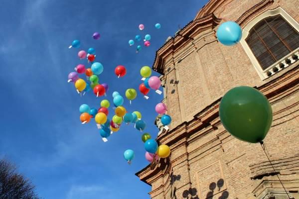 Luminarie e festa all’asilo: la Nuova Pallacanestro diventa Babbo Natale per Ghemme