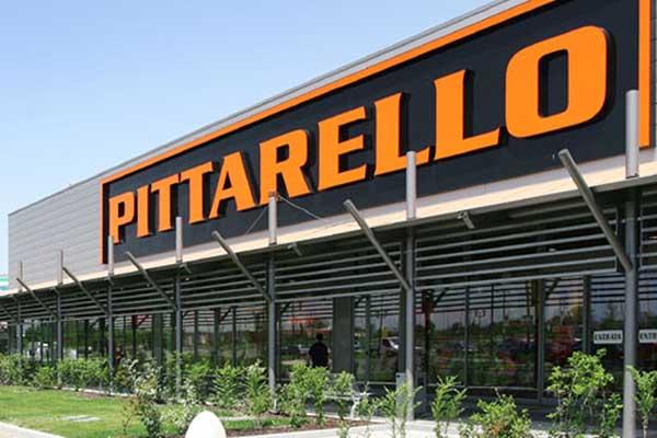 Rubavano abiti a Pittarello: arrestate in due