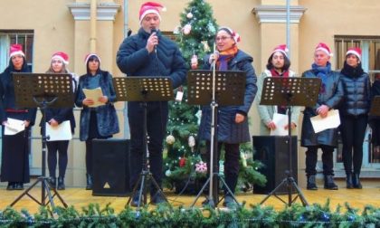 Teatro solidale al Collegio Rosmini per le feste