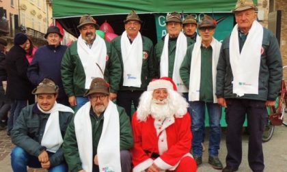 Vin brulè e cioccolata, gli Alpini aiutano Telethon