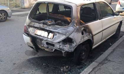 In via Viglio vettura in fiamme