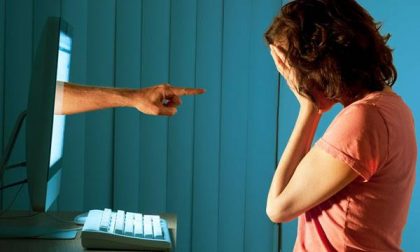 A Oleggio fa tappa “Una vita da social”, la campagna contro il bullismo