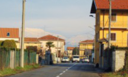 Auto come “schegge”, pericolo in via Verdi