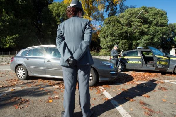 Borgomanero: controlli antidroga della Finanza