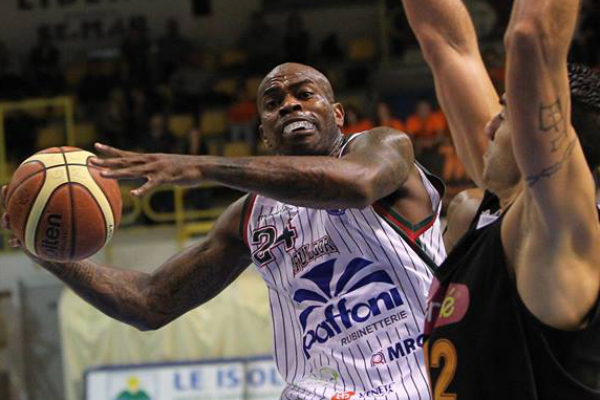 Colpo grosso della Paffoni che passa a Latina e muove la classifica