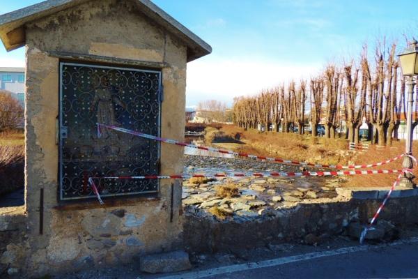 Danneggiato l’antico ponte del Torrione