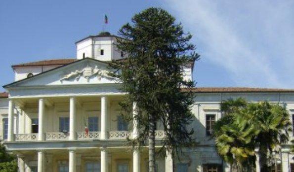 Pic­nic e jogging attorno a Villa Caccia