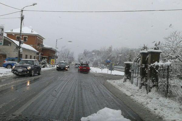 Ancora rallentamenti per la nevicata