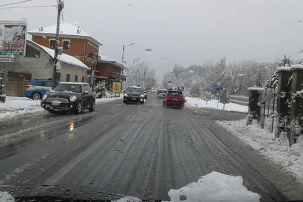 La Provincia: “Miglioreremo per evitare che si ripetano i disagi vissuti con la nevicata del 4 dicembre”