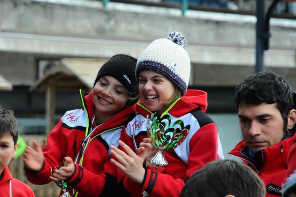 Due sorelline borgomaneresi sono le promesse dello sci locale