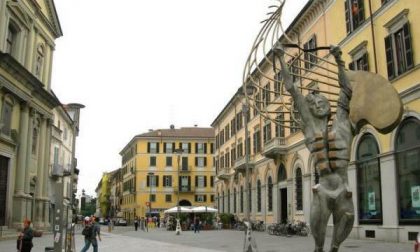 Quattro mesi per l’aggressione in piazza Gramsci