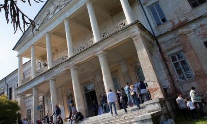 Aperitivo vintage, dj set e balli: non solo sposi a Romagnano Sesia