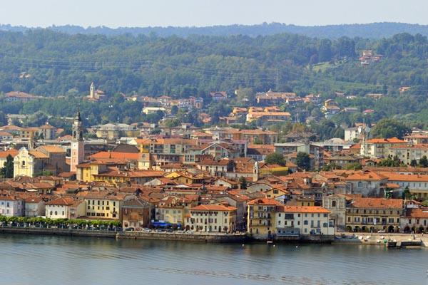 Arona: Consiglio alla Laica, scatta la polemica