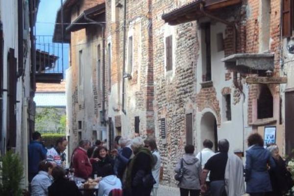 Bar chiusi alle 23 per la festa della Beata