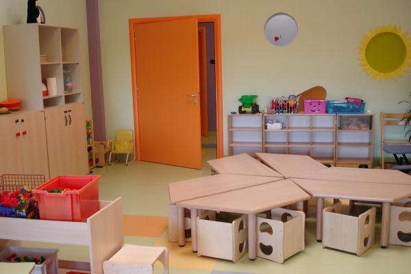 Borgomanero, nido comunale aperto fino alle 18 il prossimo anno