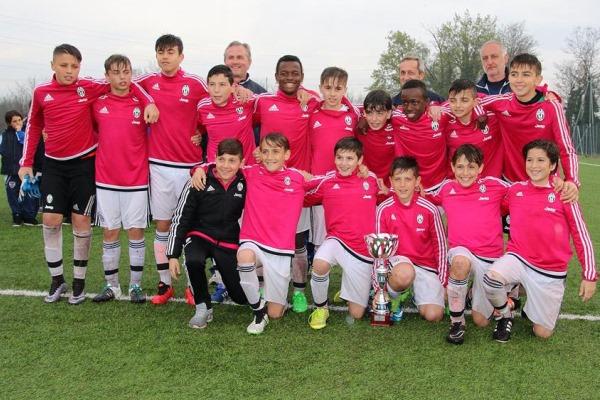 Sorridente anche sotto la grandine: il torneo giovanile a Borgomanero