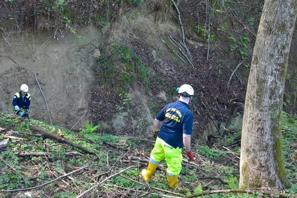 Volontari di Protezione Civile in addestramento a Prato Sesia