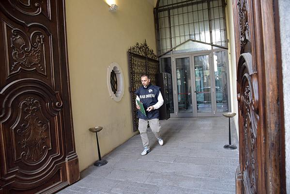 Busta con proiettili in Tribunale a Novara