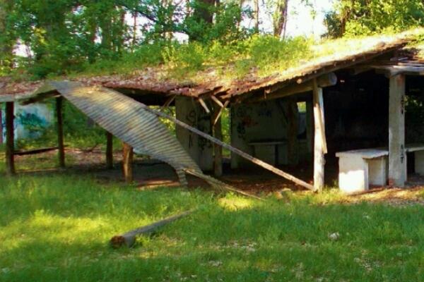 Devastata dai vandali l’area del Colle San Michele
