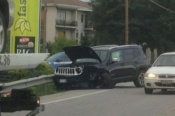 Incidente con più veicoli all’altezza del Fasoli Piante