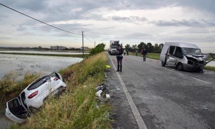 Incidente tra auto e furgone a Cerano: grave un 21enne