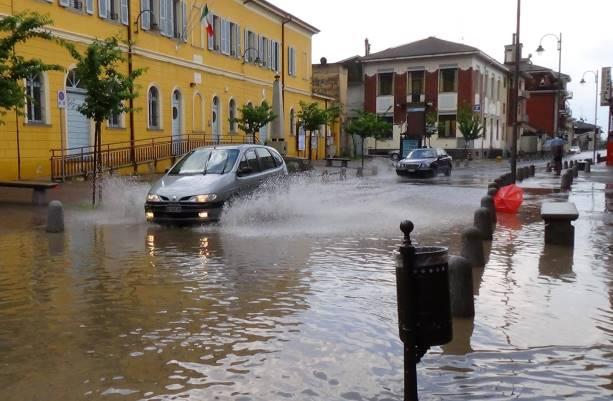 Lumellogno, lavori alla rete fognaria