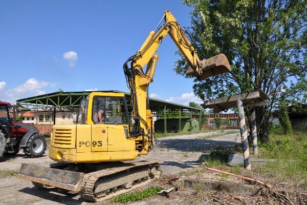 Prime ruspe nell’area che ospiterà la Città della Salute