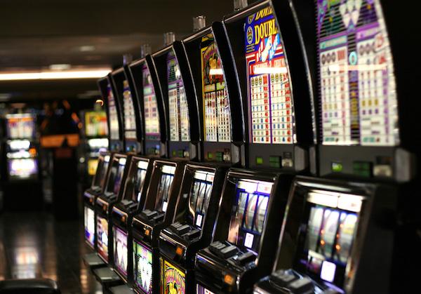 Slot-machine: dal 1° giugno in vigore i nuovi orari
