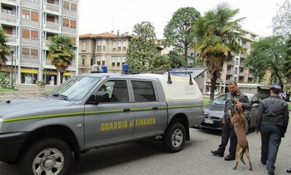 Attività di contrasto allo spaccio di droga a Borgomanero da parte della Finanza