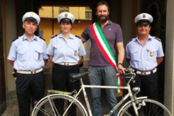 Bici all’asta per aiutare gli indigenti