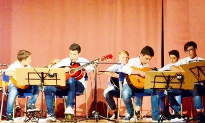 Chitarre e danza, spettacolo unico a Cureggio