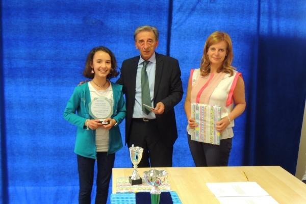 Premiati i migliori alunni delle elementari nel ricordo di Luigi Castelletta
