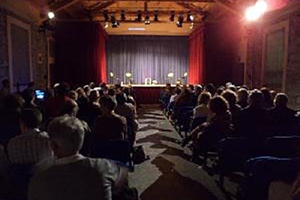 “Può un piccolo teatro fare la differenza? Noi ci crediamo”