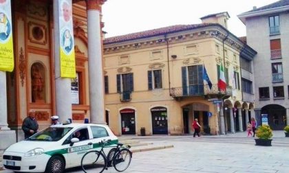 Scippato, insegue (e prende) il ladro in bicicletta