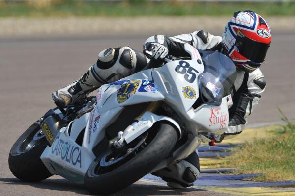 Da assessore a motociclista