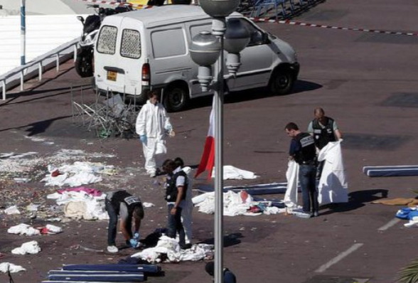 Dramma a Nizza per molti turisti novaresi