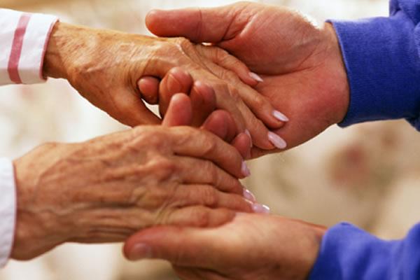 Emergenza caldo. Anche a Novara i volontari di S. Egidio a fianco agli anziani