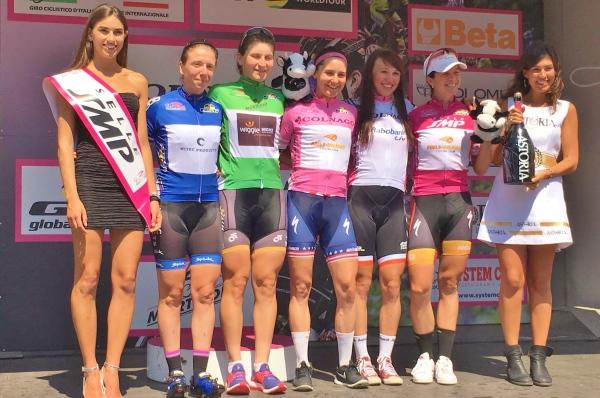 La mascotte del caseificio Palzola al Giro d’Italia femminile