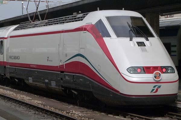 Stop al Frecciabianca, insorgono i pendolari novaresi