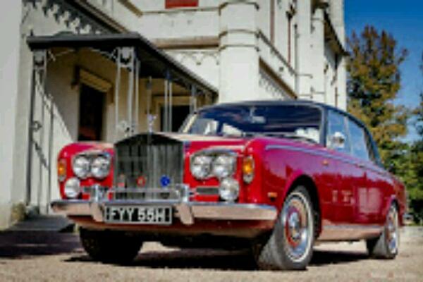 Una Rolls-Royce tutta novarese protagonista a Firenze