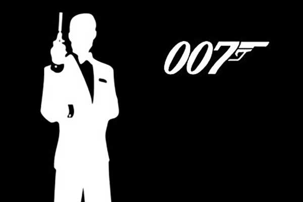 Vita (e misfatti) da (finto) “007”
