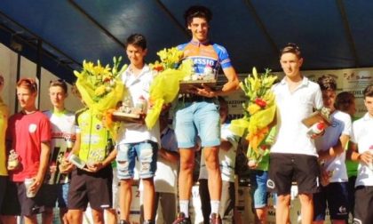 Piccola Roubaix da Burbaneé "d'acciaio": partono in 106 ma arrivano solo in 40 al traguardo