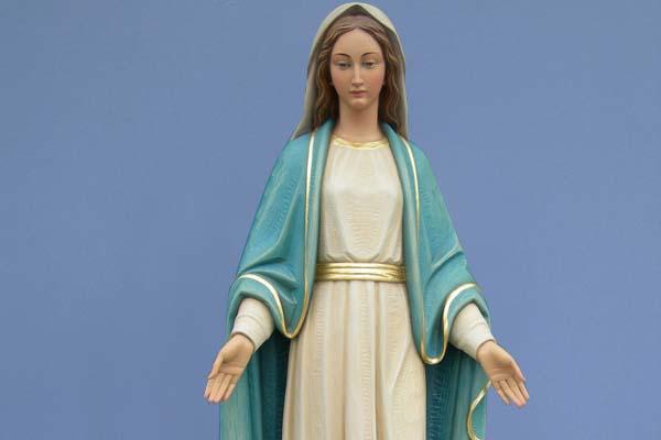 Resta il mistero sulla statua della Madonna